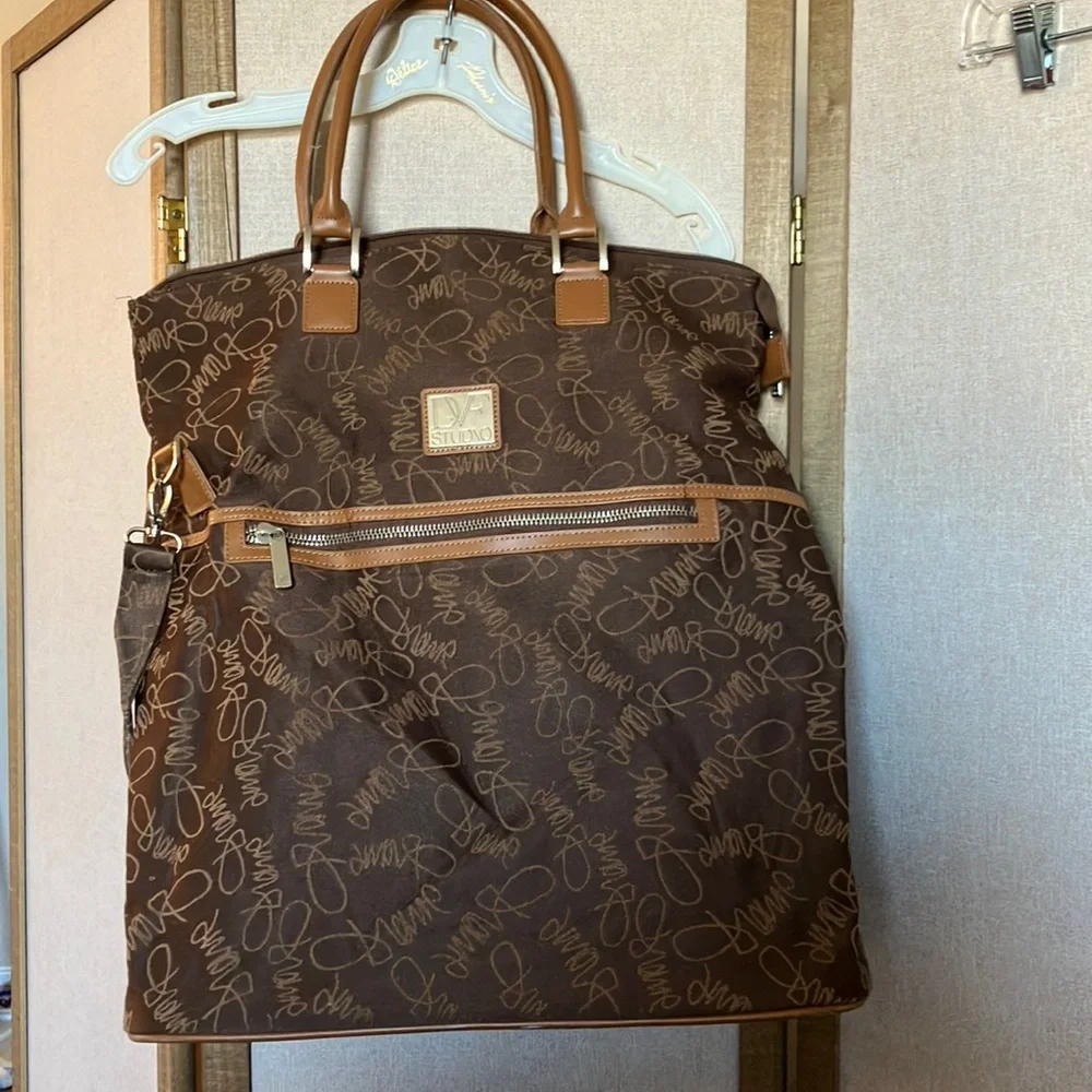 FINAL MARKDOWN Signature Tote Bag